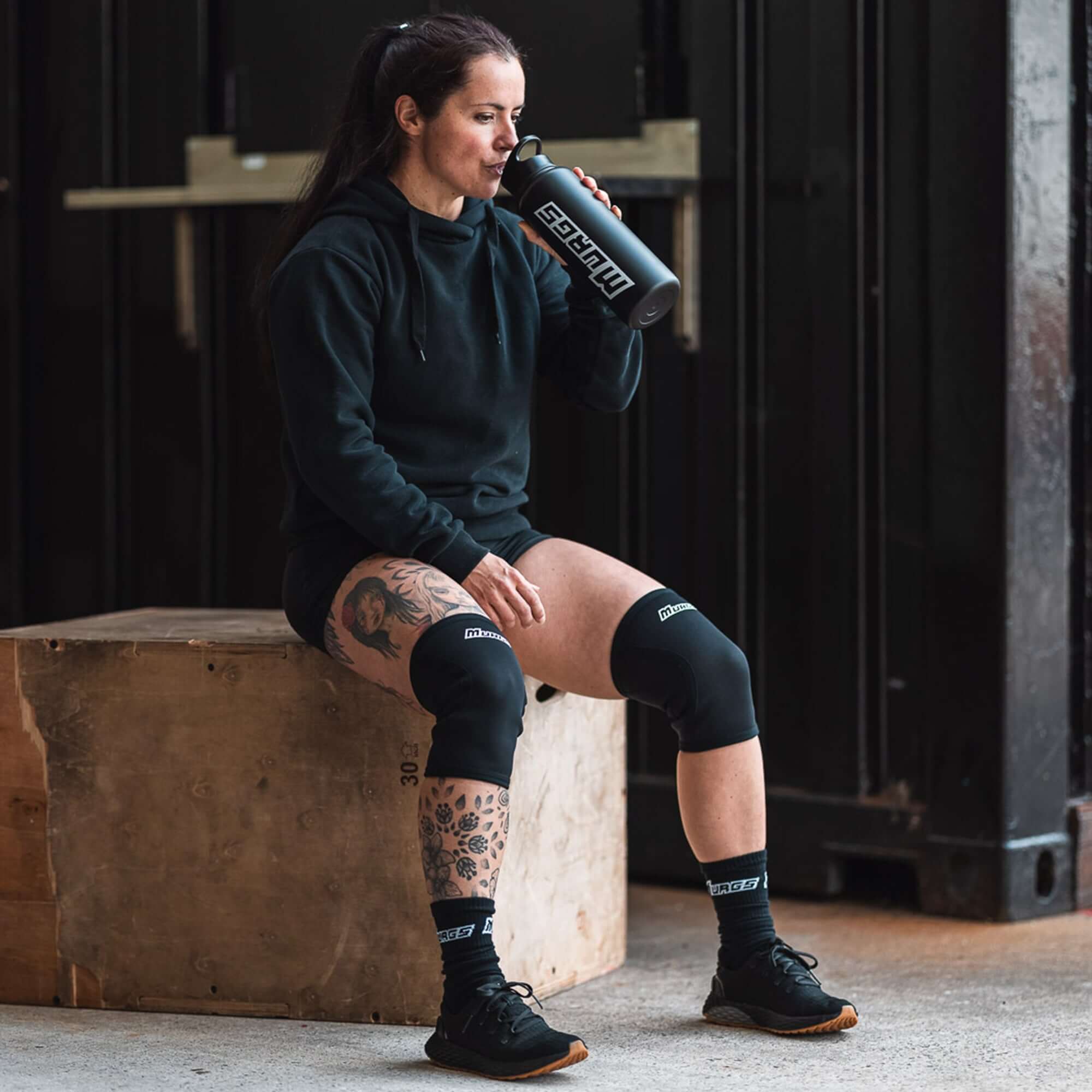 1100ml Stainless Steel Insulated Bottle (Black)